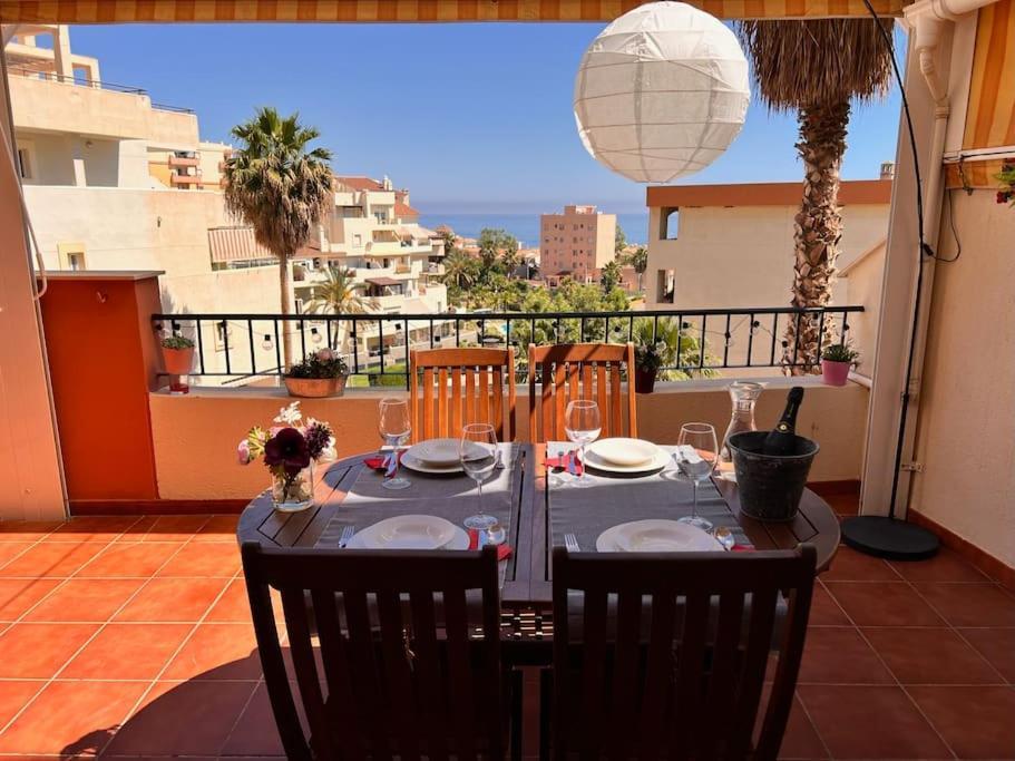 Benalmadena Costa Malaga Apartamento Muy Acogedor Con Vistas Al Mar Terraza Gigante Para Verano E Invierno Parking Buitenkant foto